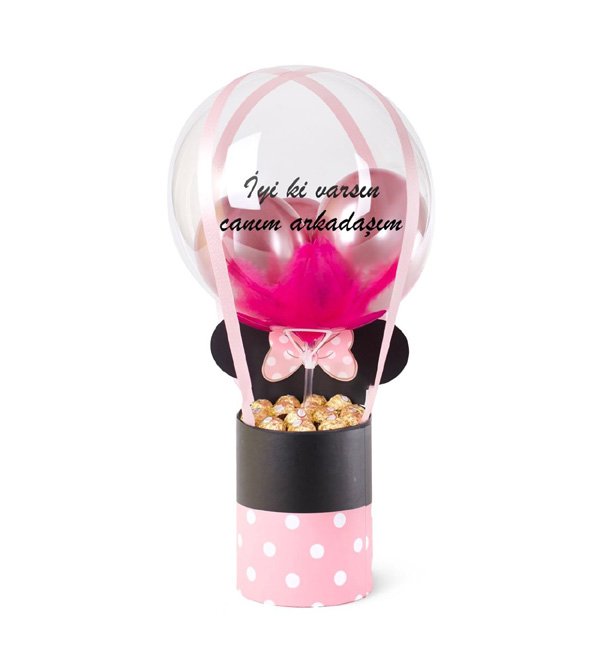 Minnie Kutuda Çikolatalar ve Balonlar